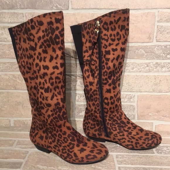 target brand Shoes - Fashion Boots - Target - Sz 5 - New w/o Tag